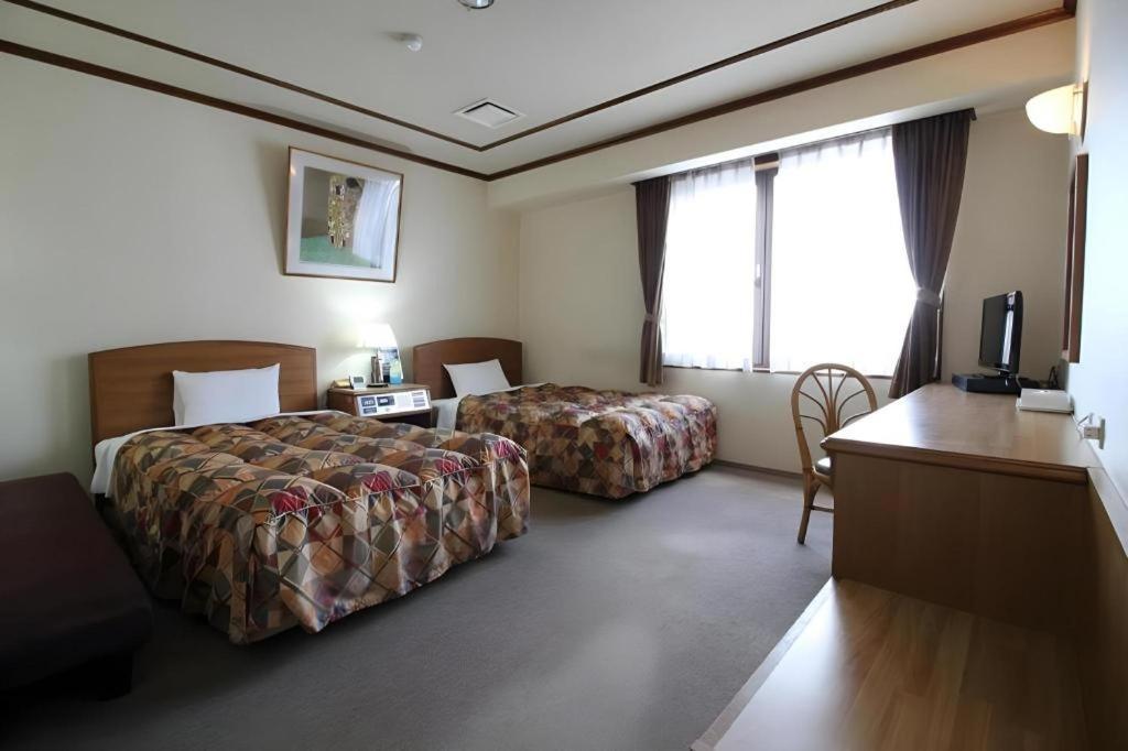 Neyagawa Trend Hotel Ōsaka Exterior foto