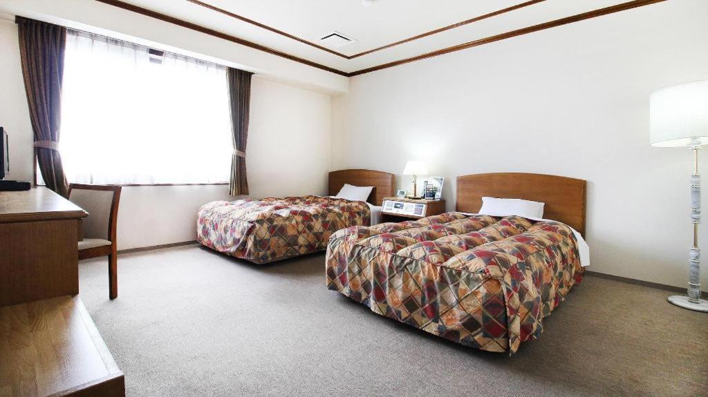 Neyagawa Trend Hotel Ōsaka Exterior foto